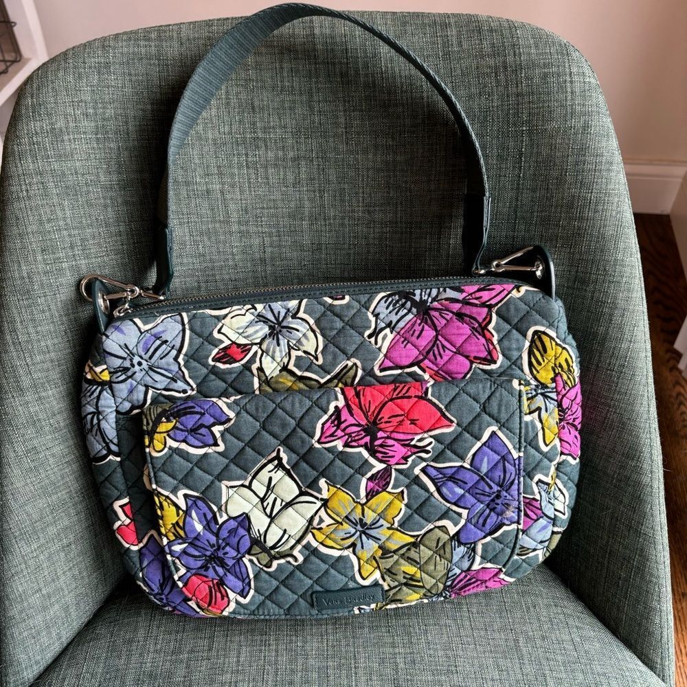 Vera Bradley Falling Leaves Carson green floral flowers Shoulder Bag NWOT READ!